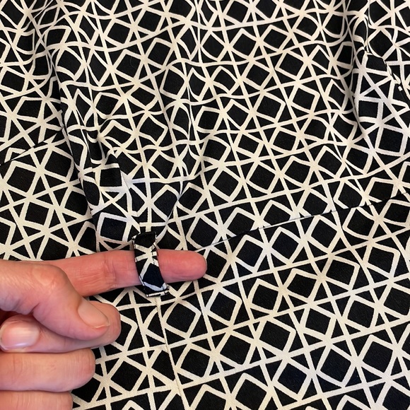 Talbots Petite Sleeveless Cocktail Dress. Size 2 - Picture 5 of 7